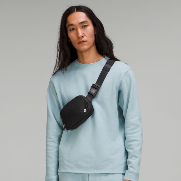 lululemon athletica Handbags - Lululemon everywhere belt bag 1L black
